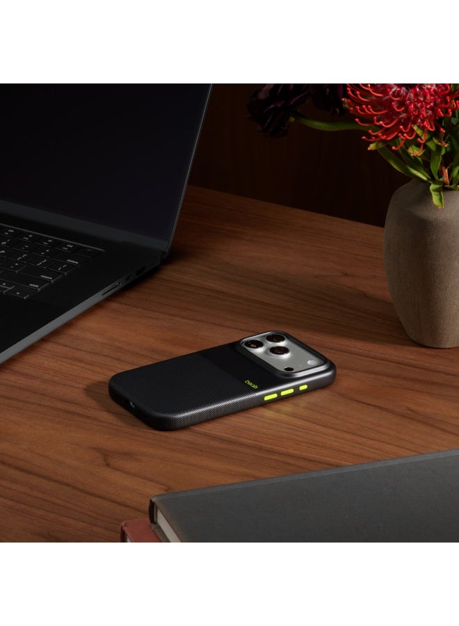 جراب متين لهاتف iPhone 17 Pro مزود بتقنية MagSafe ووحدة تحكم بالكاميرا - أسود إيفرست - Image 1