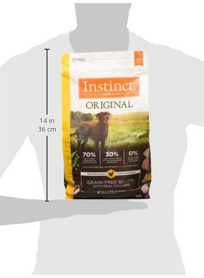 غريزة طعام الكلاب الجاف الأصلي من إنستينكت، قطع نيئة مغلفة، غني بالبروتين، وصفة خالية من الحبوب - دجاج، كيس 4 أرطال - Image 2