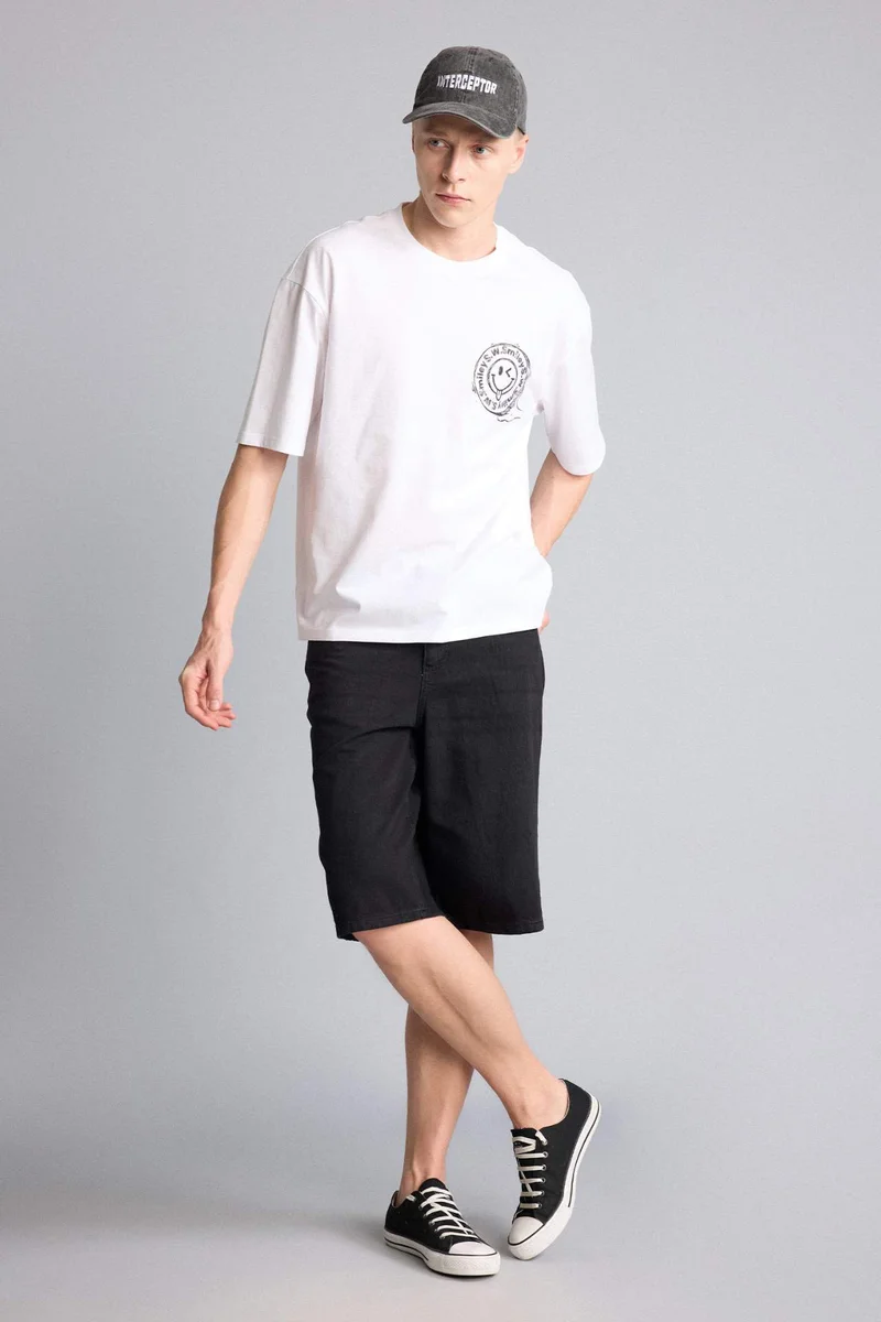 ديفاكتو Baggy Fit Bermuda Shorts