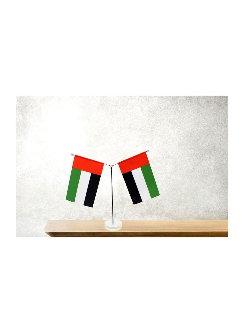 ماركة غير محددة حامل علم طاولة معدني لدولة الإمارات العربية المتحدة - حامل عمود أعلام صغير مزدوج على شكل حرف Y - حامل سارية علم متين للمكتب أو المنزل أو المكتب أو المناسبات لتزيين طاولة المؤتمرات - حامل علم معدني فضي للمدارس  - Image 4