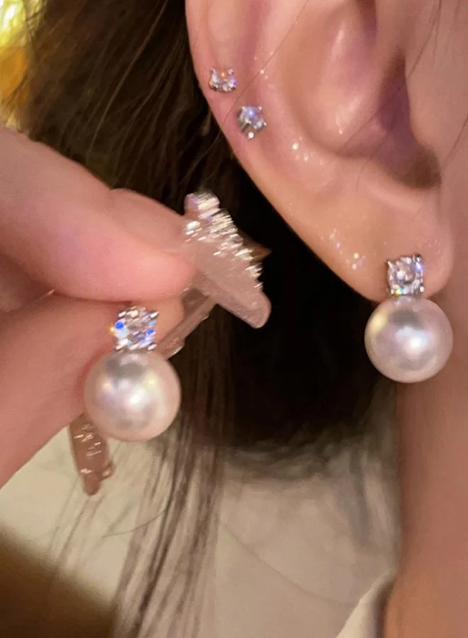 تايك تو Pearl Stud Earrings