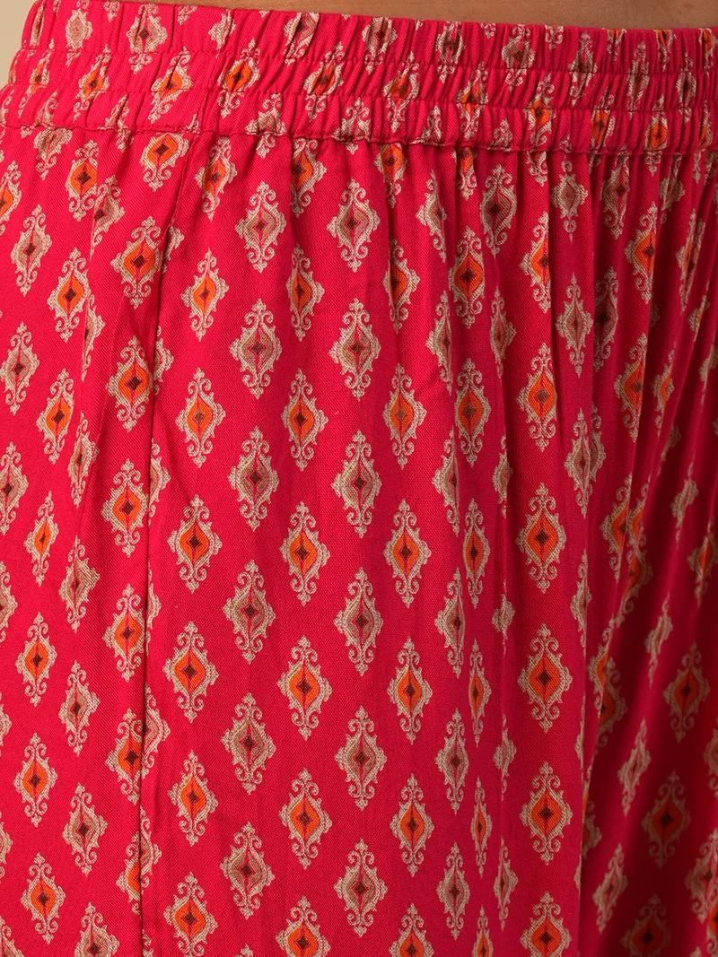 globus Women Paisley Printed Shoulder Straps Sleeveless Ethnic Tunic With Sharara