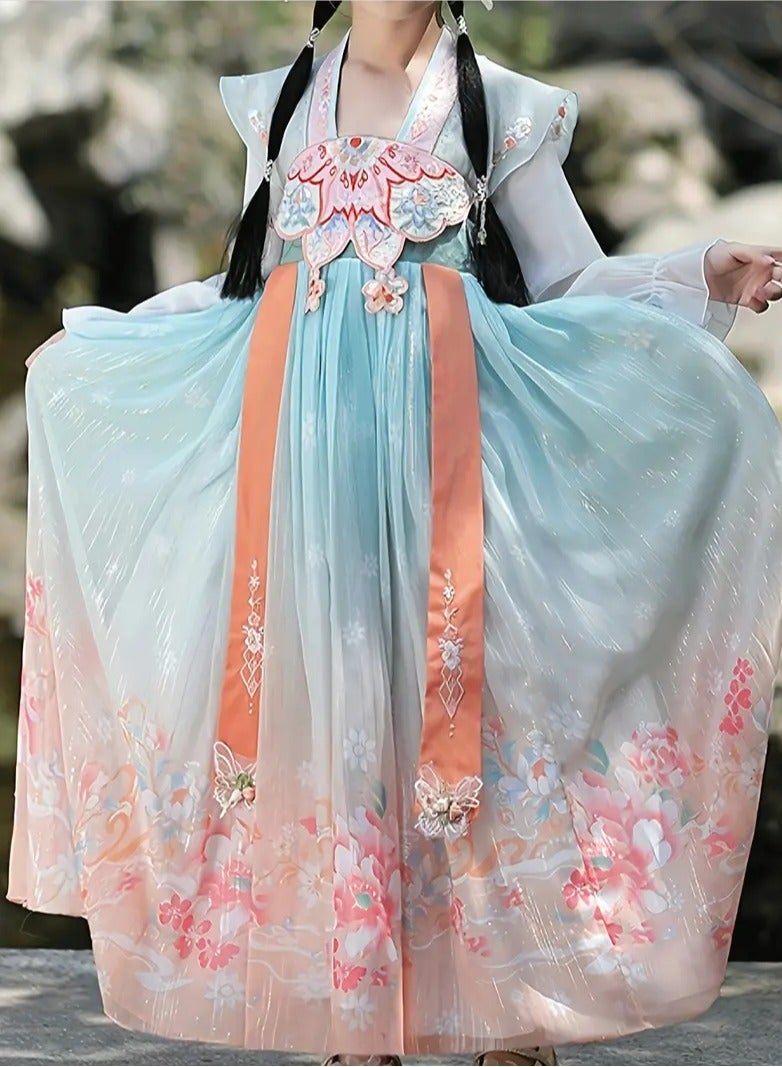 ارواق فستان على الطراز الصيني للفتيات يتميز بالزي القديم مع تصميم أميرة حورية البحر مثالي للربيع والخريف باللون الأخضر الفاتح - Image 1