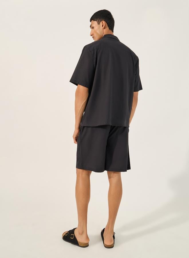 Styli Styli Solid Regular Fit Shirt and Shorts Cord-set  - Image 4