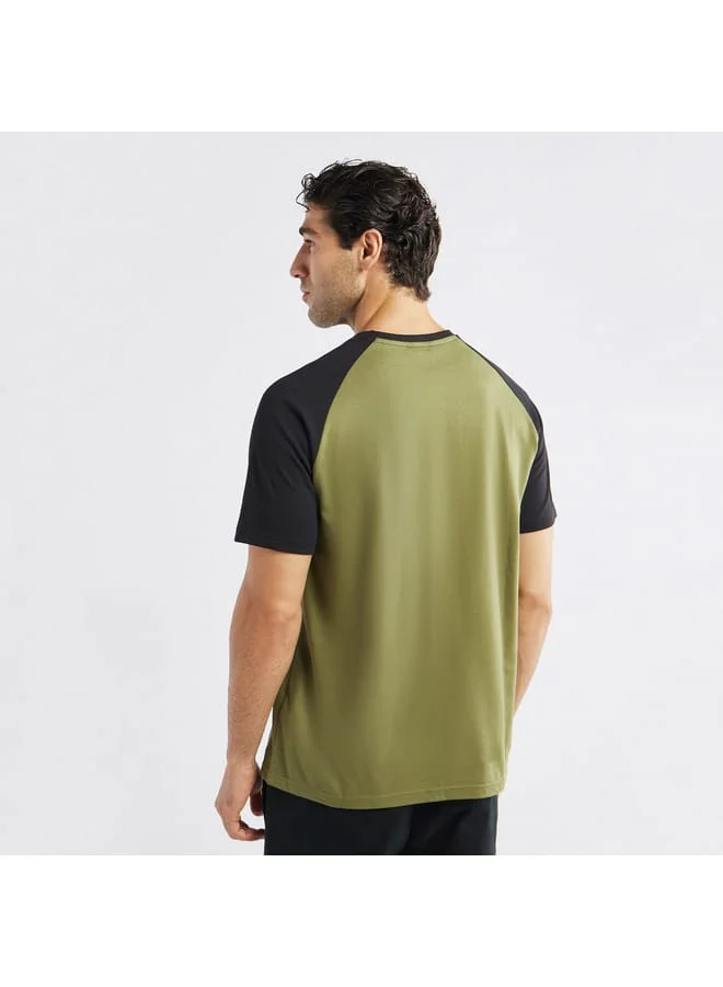 Splash FAV Colourblock T-shirt with Crew Neck and Raglan Sleeves