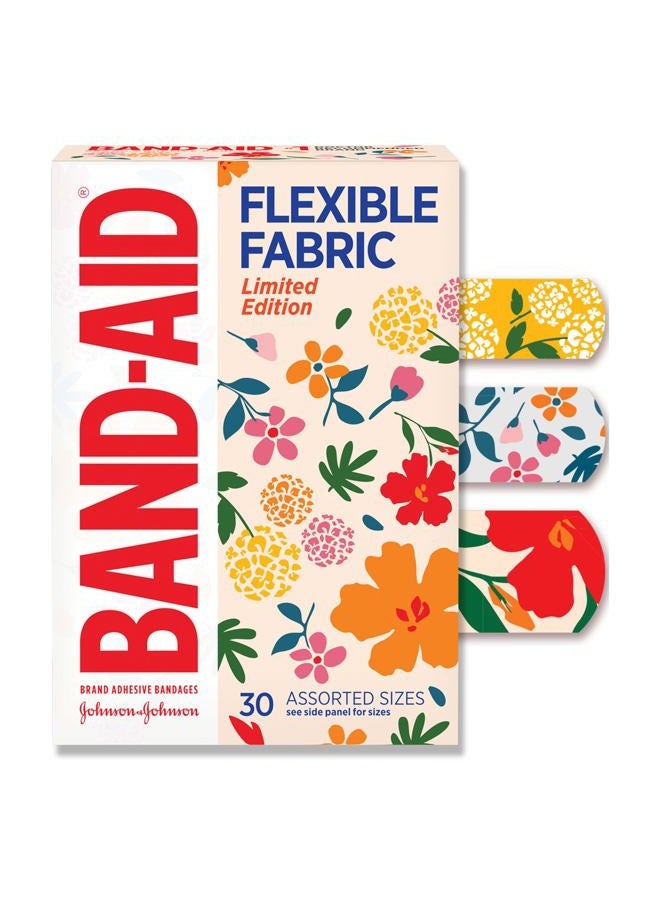 Band-Aid لصقات لاصقة من القماش المرن من العلامة التجارية، حماية مرنة مريحة ورعاية للجروح للقطع والخدوش الطفيفة، لاصقة إسعافات أولية بتصميم زهور برية، أحجام متنوعة، 30 قطعة - Image 1