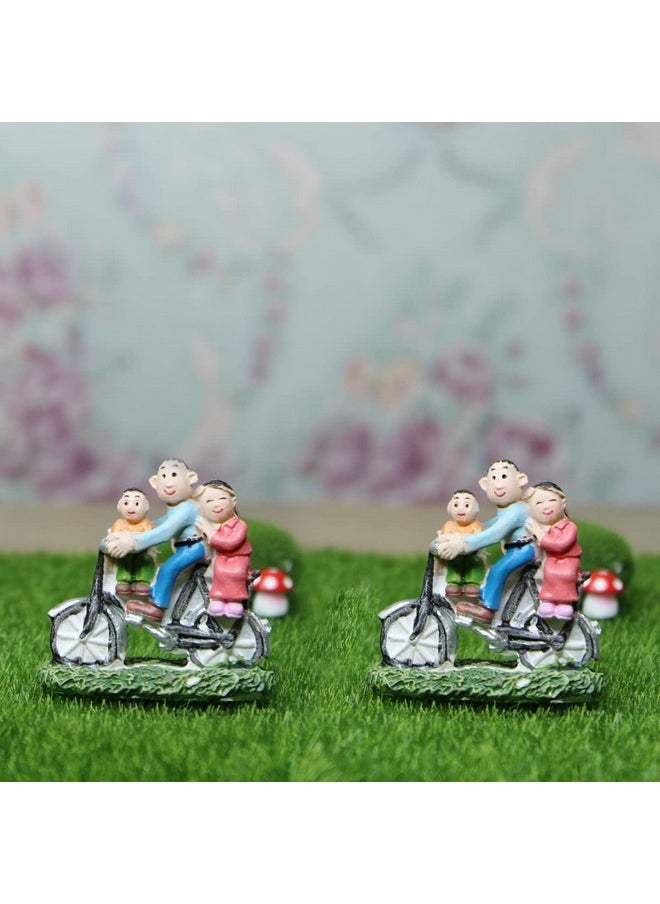 Wonderland - Wonderland Miniature Toys Set of 2 Famliy on Bike - Image 1
