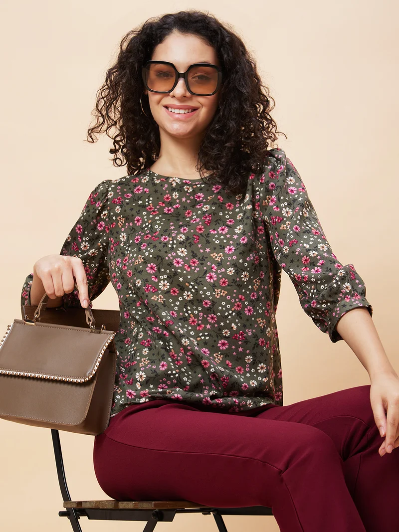 Women Floral Printed Boat Neck Top