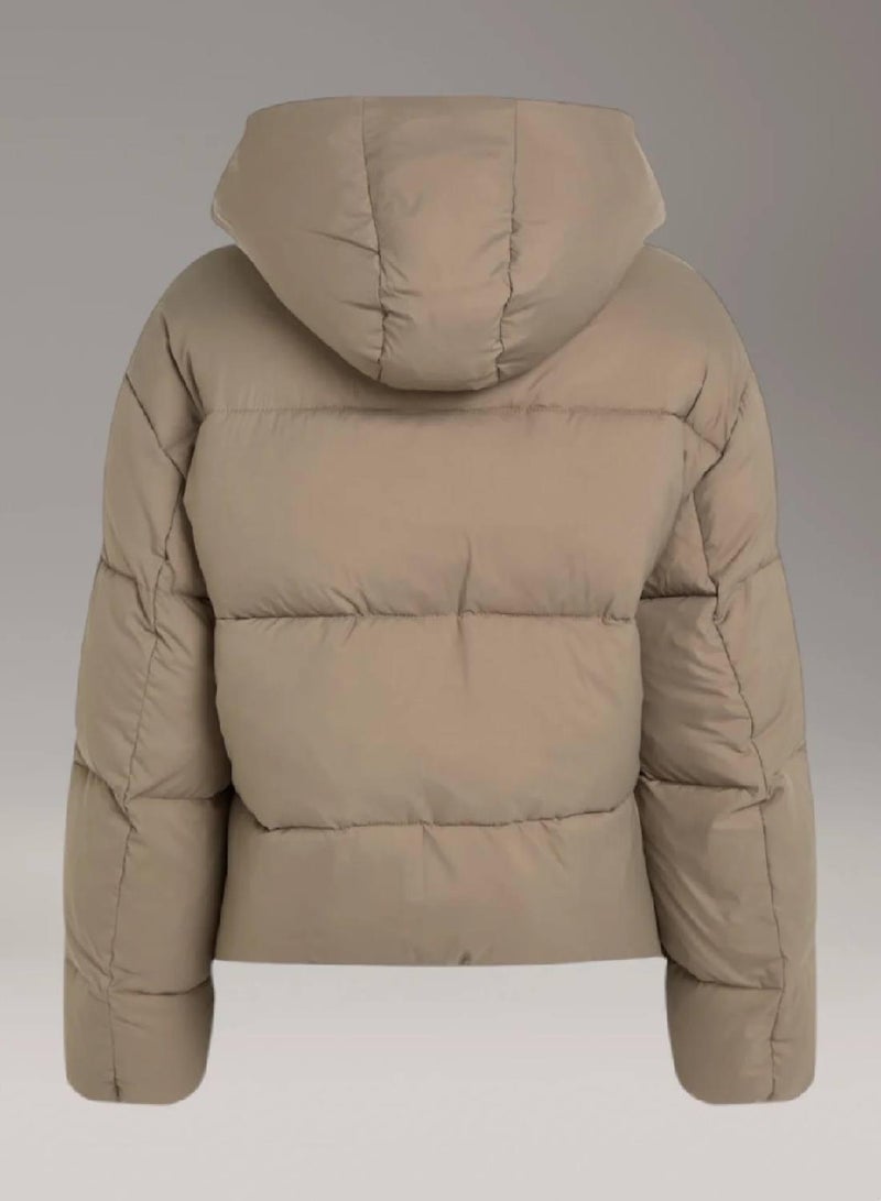 كالفن كلاين جينز جاكيت منفوخ قصير ومبطن - Image 5