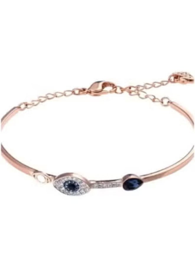 سوان Rose Gold Bracelet: Sapphire Sparkle, the Epitome of Elegance and Fashion - Image 1