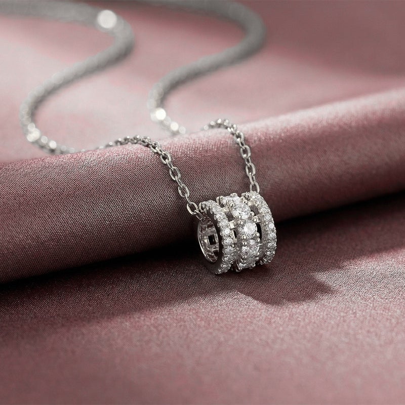 Viral Zircon-Studded Light Luxury Necklace for Women, Geometric Collarbone Chain, Hypoallergenic, Fade-Resistant, Everyday Elegance