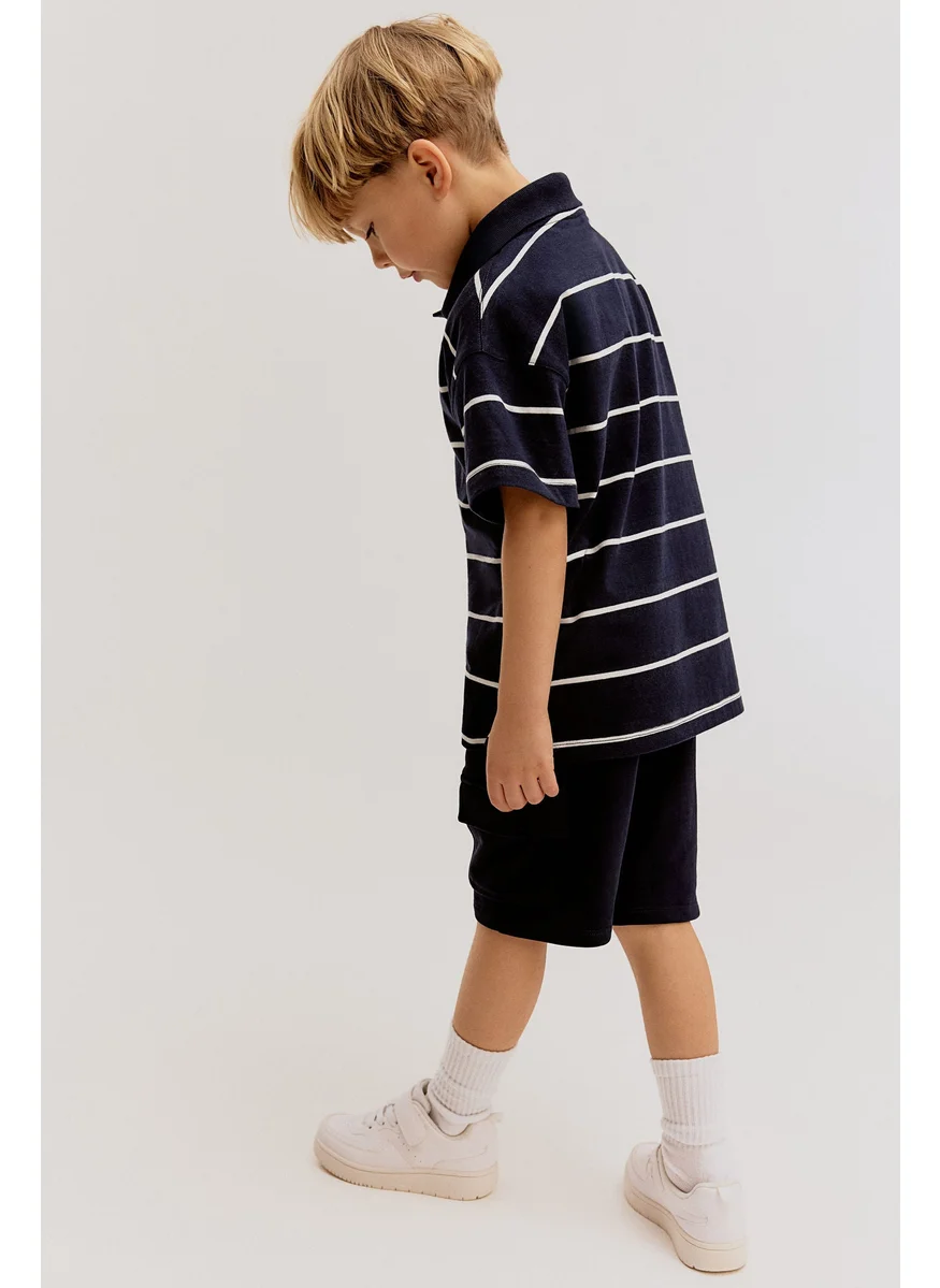 H&M Cargo Sweatshirt Shorts