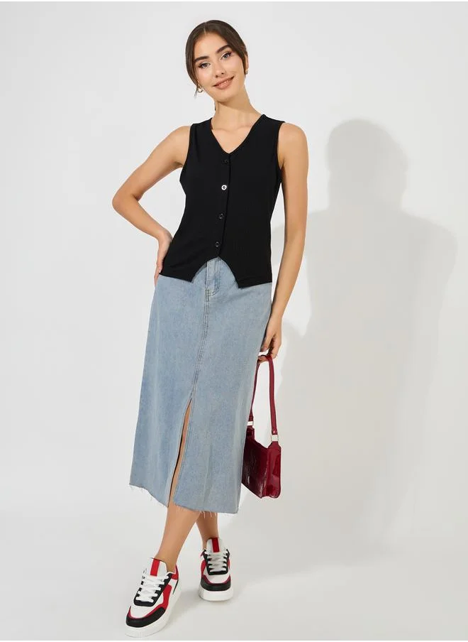 ستايلي Knitted Rib Waistcoat with Buttons