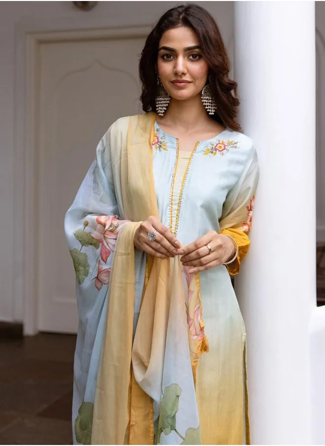 آي شين Palazzo Women Sky Blue Muslin Kurta Set with Embroidered pattern Tunic and Palazzo features a Round neckline and Three-Fourth Sleeve secured with Elastic closure and styled in Straight Fit ideal for Festive moments — a must-have for your statement wardrobe.