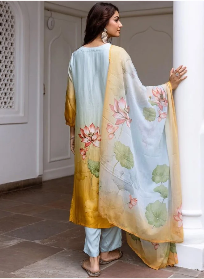 آي شين Palazzo Women Sky Blue Muslin Kurta Set with Embroidered pattern Tunic and Palazzo features a Round neckline and Three-Fourth Sleeve secured with Elastic closure and styled in Straight Fit ideal for Festive moments — a must-have for your statement wardrobe.