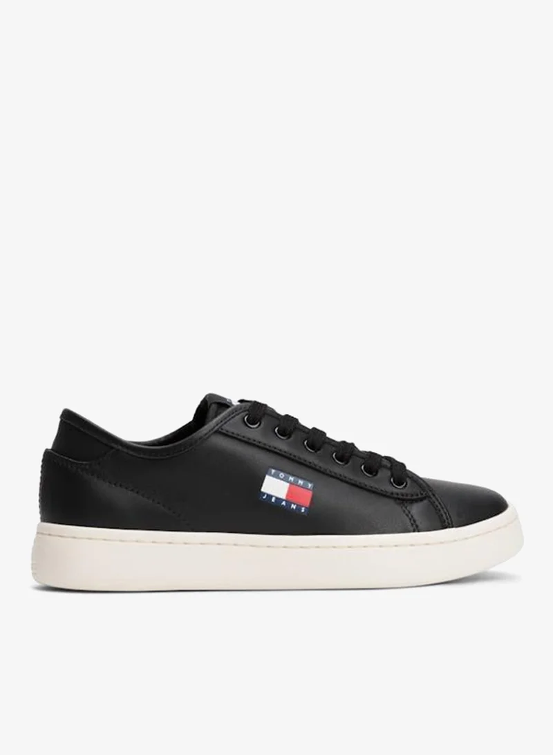 Lightweight Court Low Top Sneaker