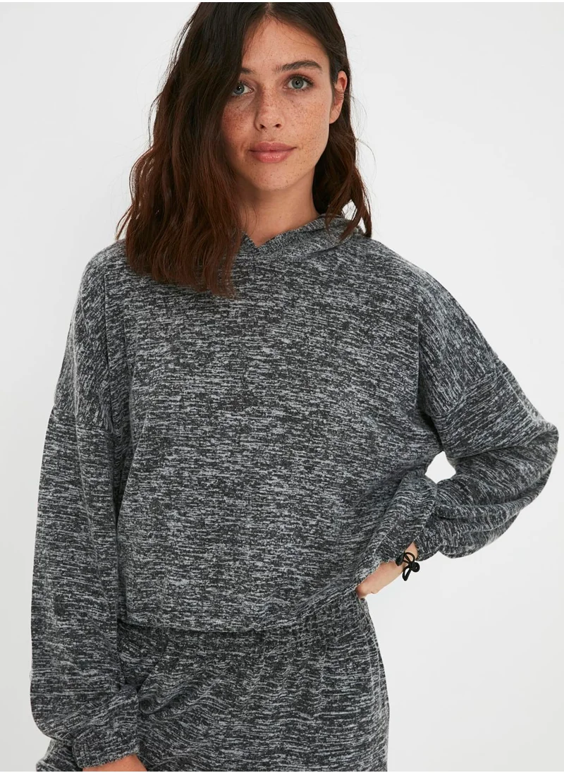 trendyol Crew Neck Knitted Sweatshirt