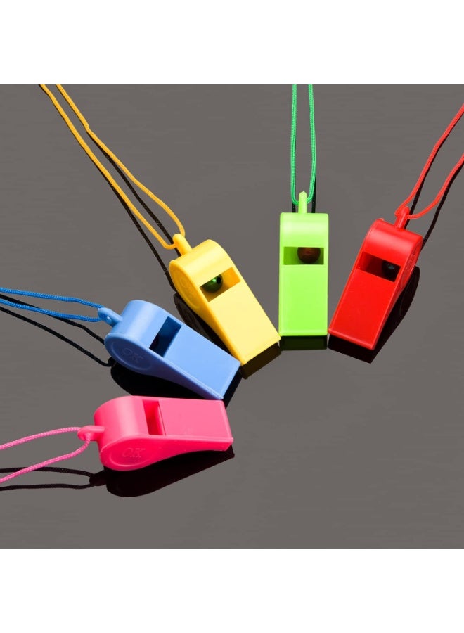 طقم صفارات رياضية بلاستيكية ملونة مع حبال (12 قطعة) – للمدربين والحكام والأنشطة الرياضية الخارجية - Image 4