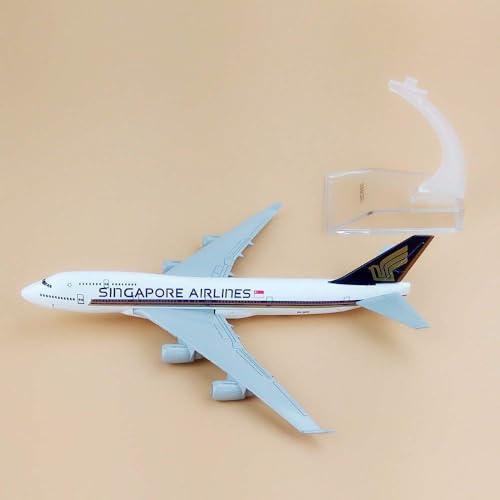 SCHUBERT only for Display Diecast Aeroplane Scale Model Size -16 cm X 14 cm (Singapore Airlines),multicolor - Image 3