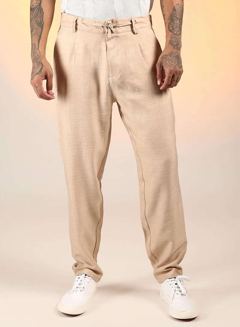 Campus Sutra Lightweight - Solid Pleated Trousers