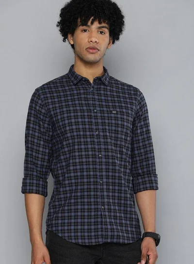The Indian Garage Co Men Slim Fit Checkered Full Sleeves Spread Collar Casual Shirt