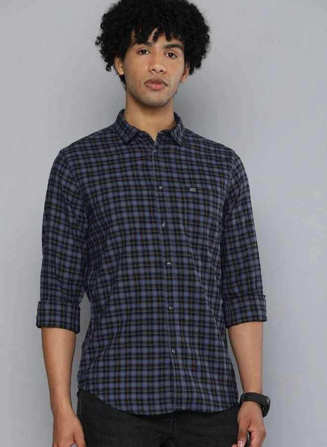 The Indian Garage Co Men Slim Fit Checkered Full Sleeves Spread Collar Casual Shirt
