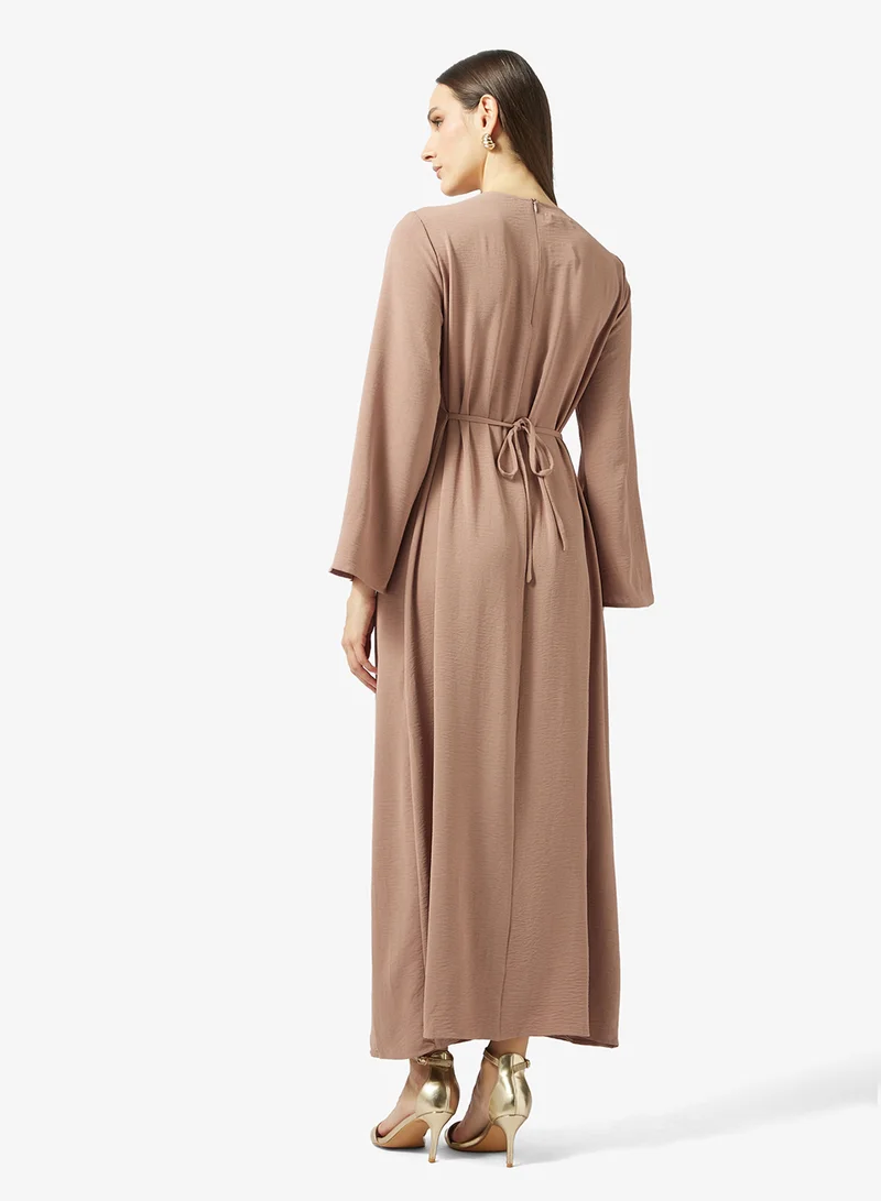 خزانة Sniched Waist Dress With Back Tie