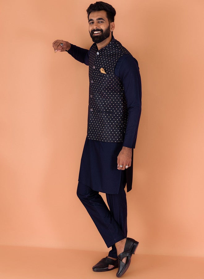 KISAH Men Embroidered Jacquard Nehru Jacket - Image 4