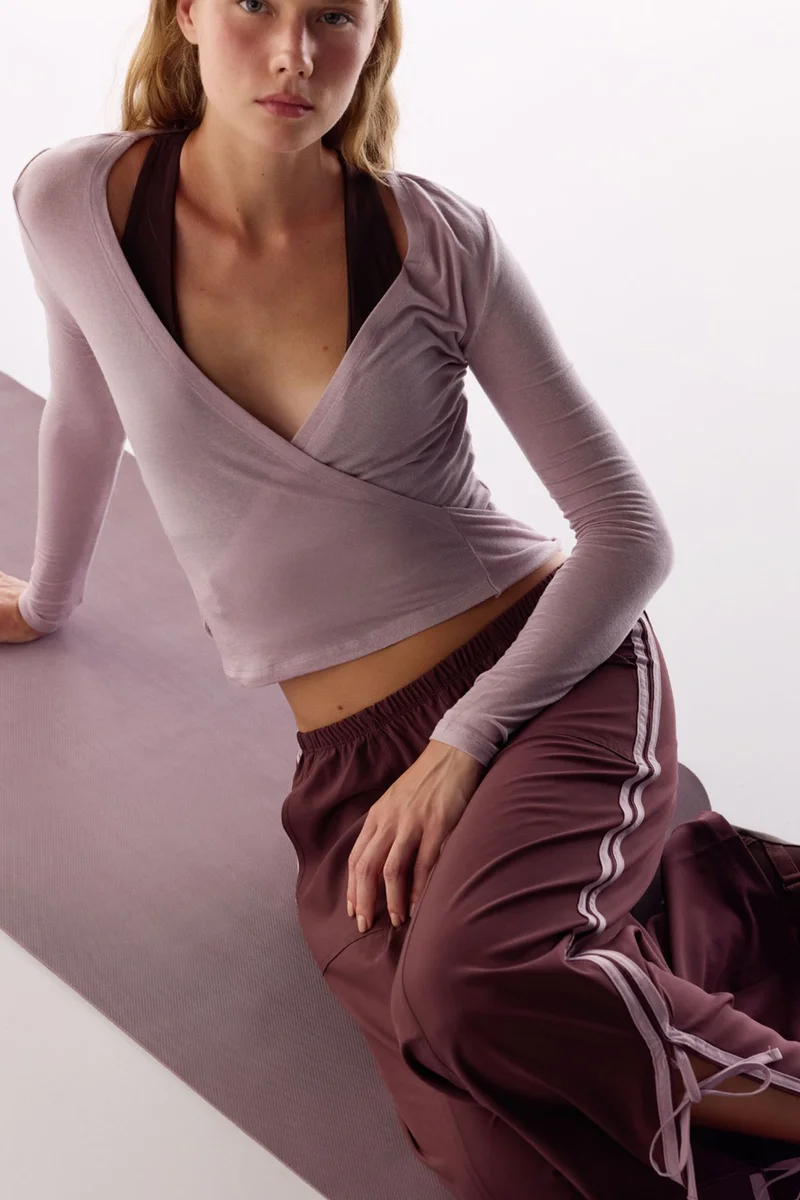 بنتي PENTI Cashmere Envelope Long Sleeve Blouse