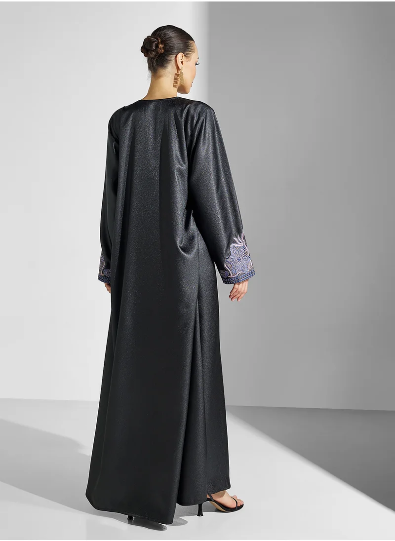 هيا كلوزيت Embroidered Jalabiya with Belt