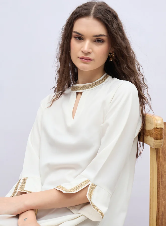 Styli Lace Trim 3/4 Sleeves Keyhole Neck Jalabiya