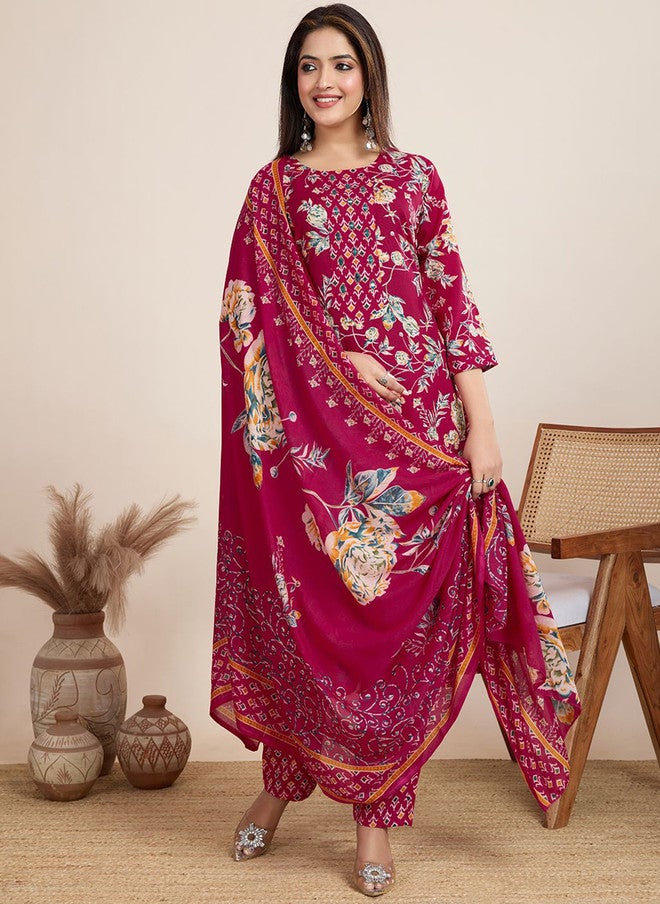 Women Basket طقم كورتا مزخرف بالأزهار للنساء مع بنطلون ودوباتا - Image 3