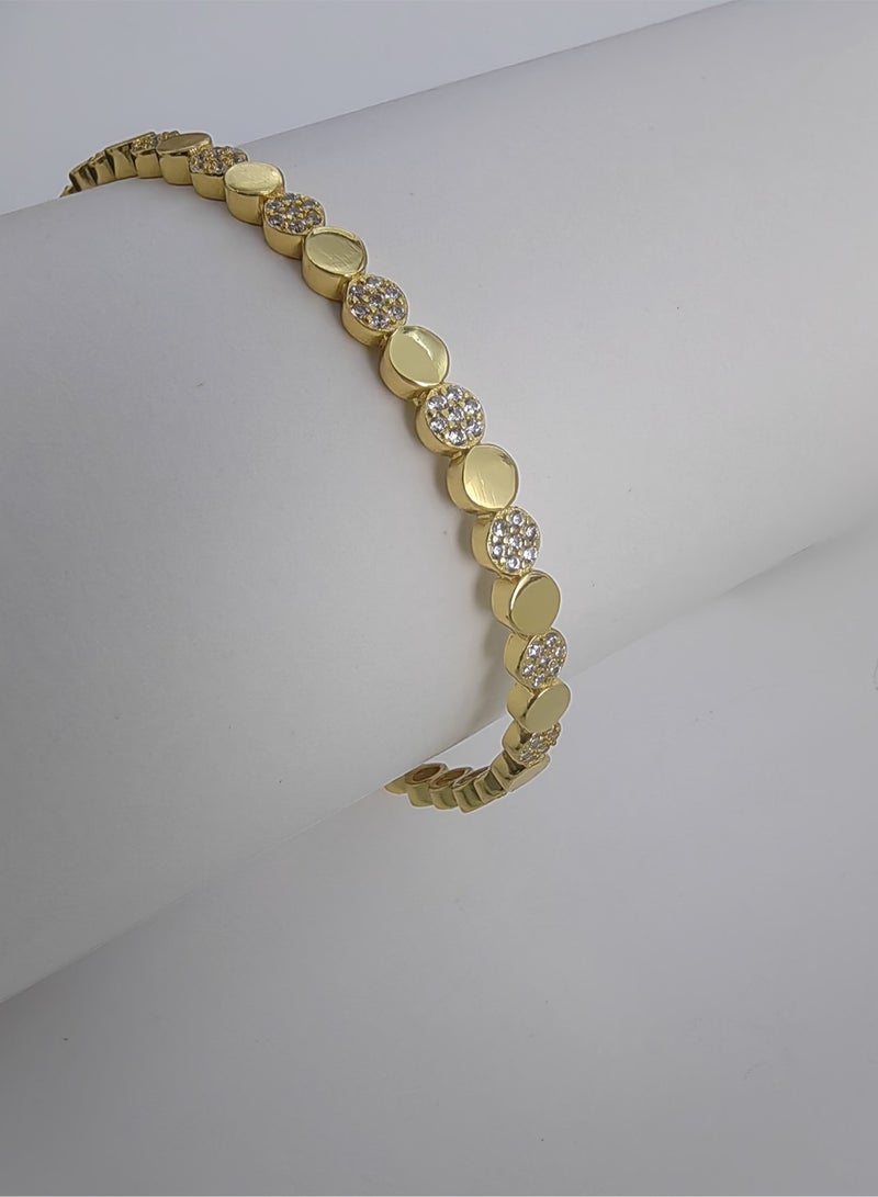 A 925 sterling silver plated gold bracelet with a standing zirconia inlaid, with a gift box for a date gift, versatile any girl.  - Image 2