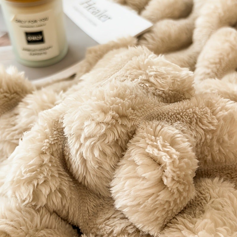 New Traditional Style Rabbit Fleece Quilt, Geometric Pattern, Fantasy Theme, Soft Polyester, Sanded Craftsmanship, Machine Washable, All Seasons, 400-450 g/㎡, Square Gram Weight, Cozy Everyday Home Textile - Image 4