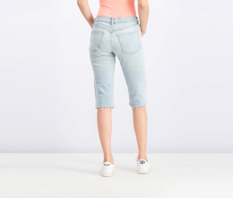 GAP Women Petite Super Crop Shorts, Blue Wash - Image 3