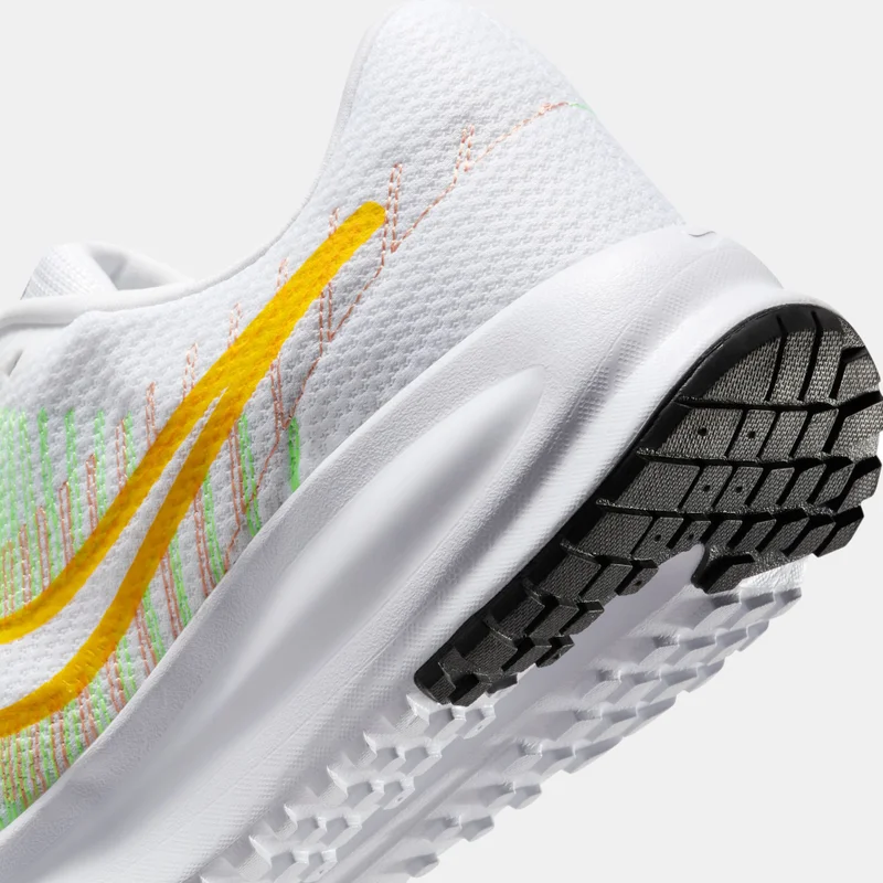 Nike Men's Run Defy Road Running Shoes