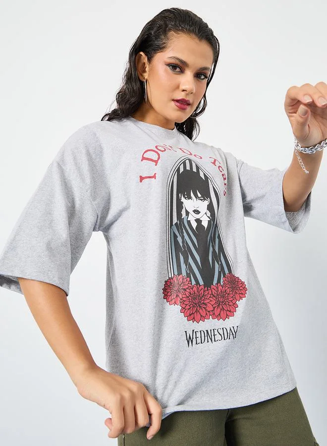 ستايلي Oversized Wednesday Graphic Drop Shoulder T-Shirt