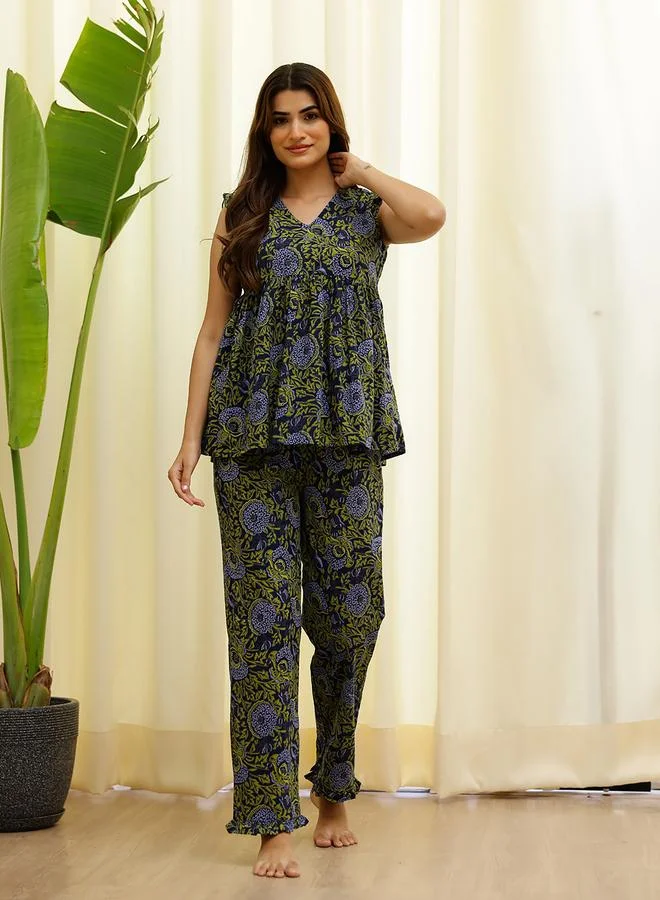 sanskrutihomes Sanskrutihomes Floral Printed Cotton Top and Pyjama Set