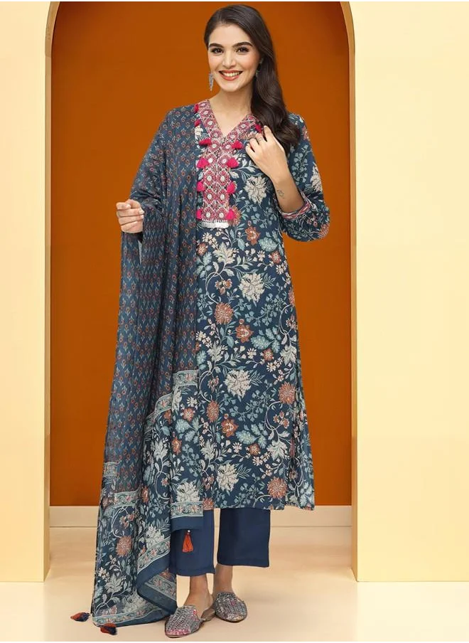 ISHIN Mid Rise Women Navy Cotton Kurta Set with Embroidered pattern Tunic and Palazzo features a Round neckline and Three-Fourth Sleeve secured with Elastic closure and styled in Straight Fit ideal for Festive moments — a must-have for your statement wardrobe.