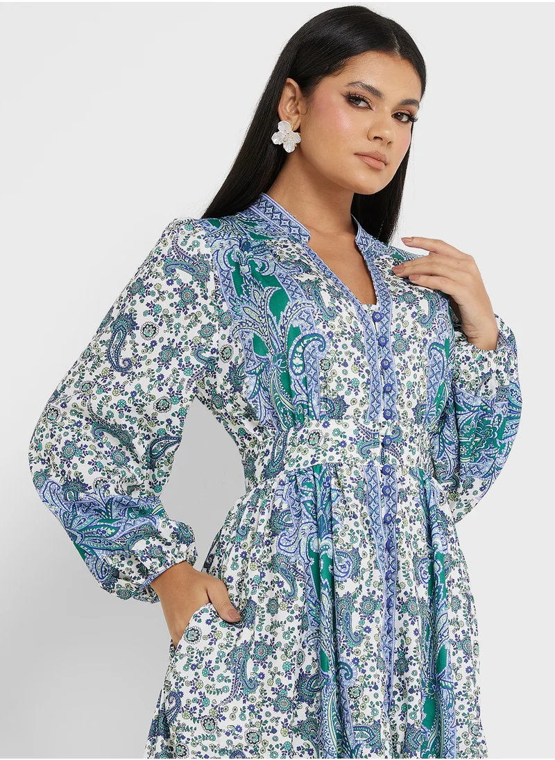 خزانة Floral Flowy Dress