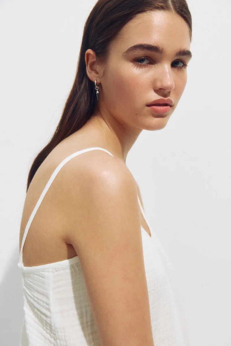 اتش اند ام فستان للشاطئ من الموسلين