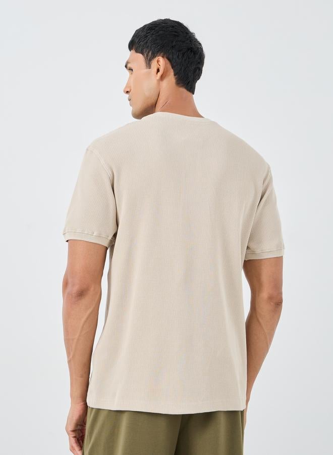 Styli Regular Fit Henley Neck Waffle Knit T-Shirt - Image 4