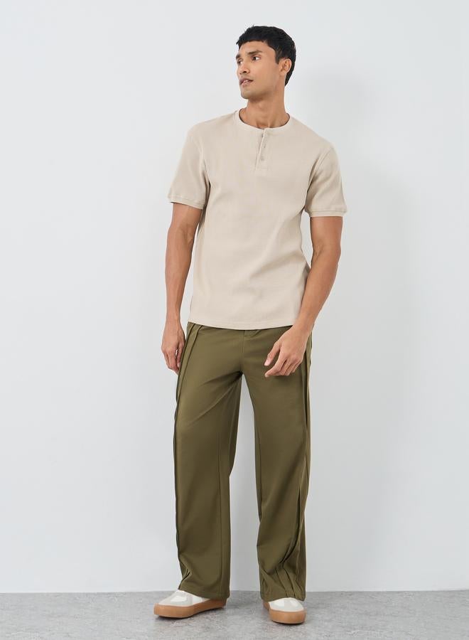 Styli Regular Fit Henley Neck Waffle Knit T-Shirt - Image 2