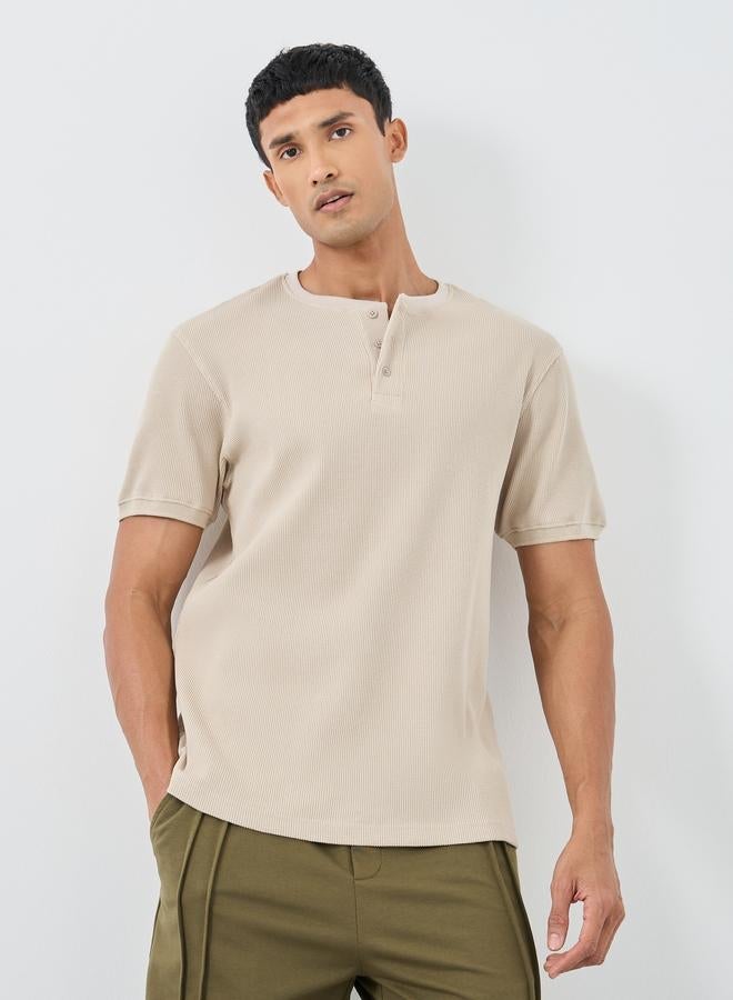 Styli Regular Fit Henley Neck Waffle Knit T-Shirt - Image 1