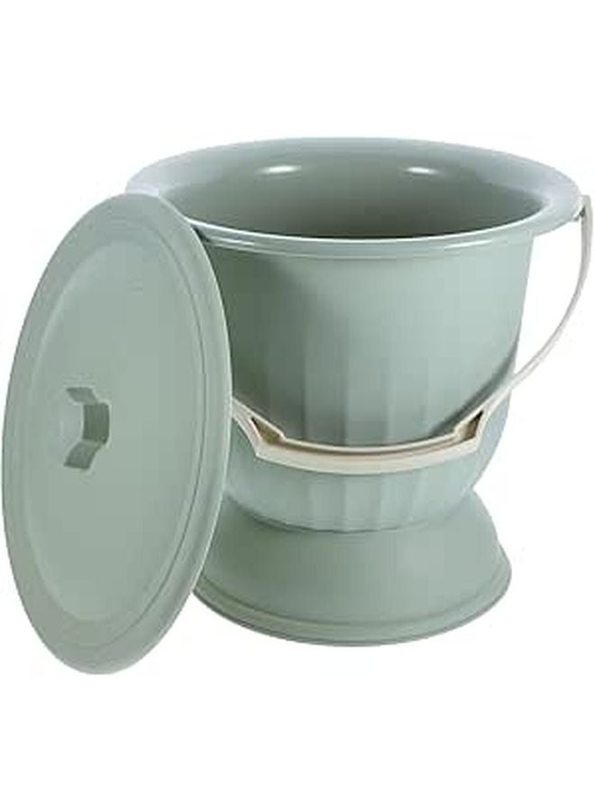 6.5L Plastic Bedpan With Lid Odor Resistant Portable Urinal For Elderly Disabled Use - Image 1