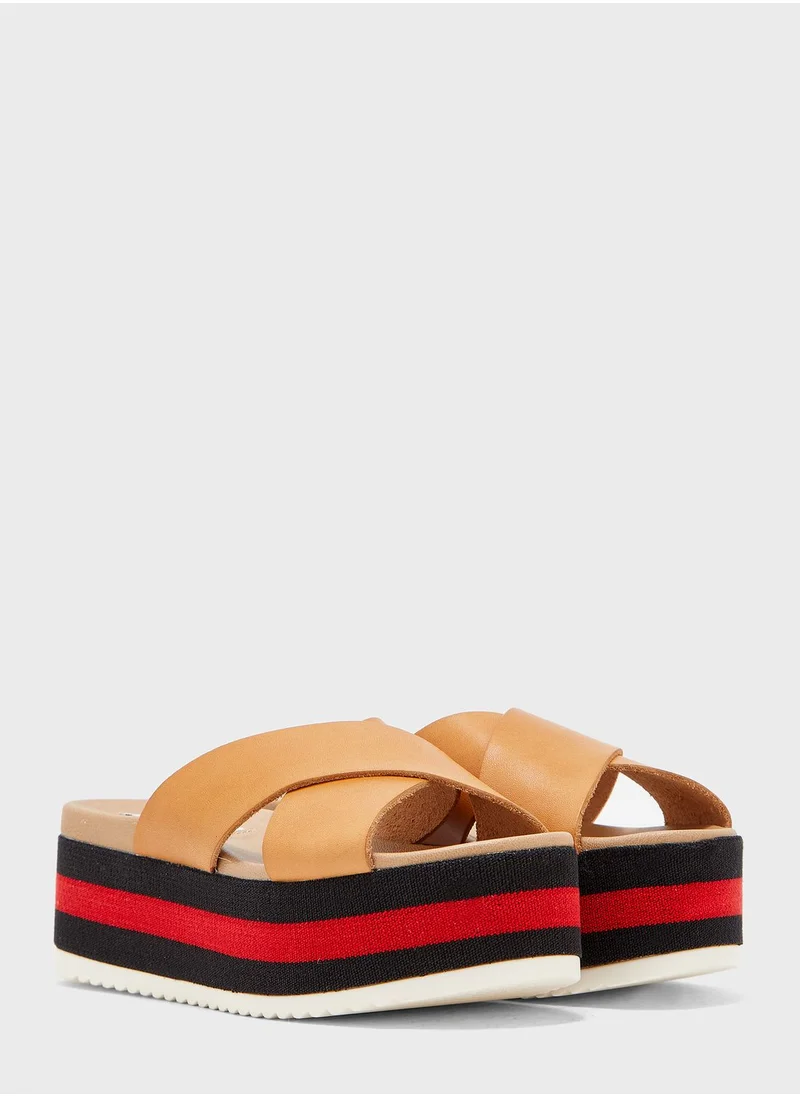 STEVE MADDEN Asher Cross Strap Flat Sandal