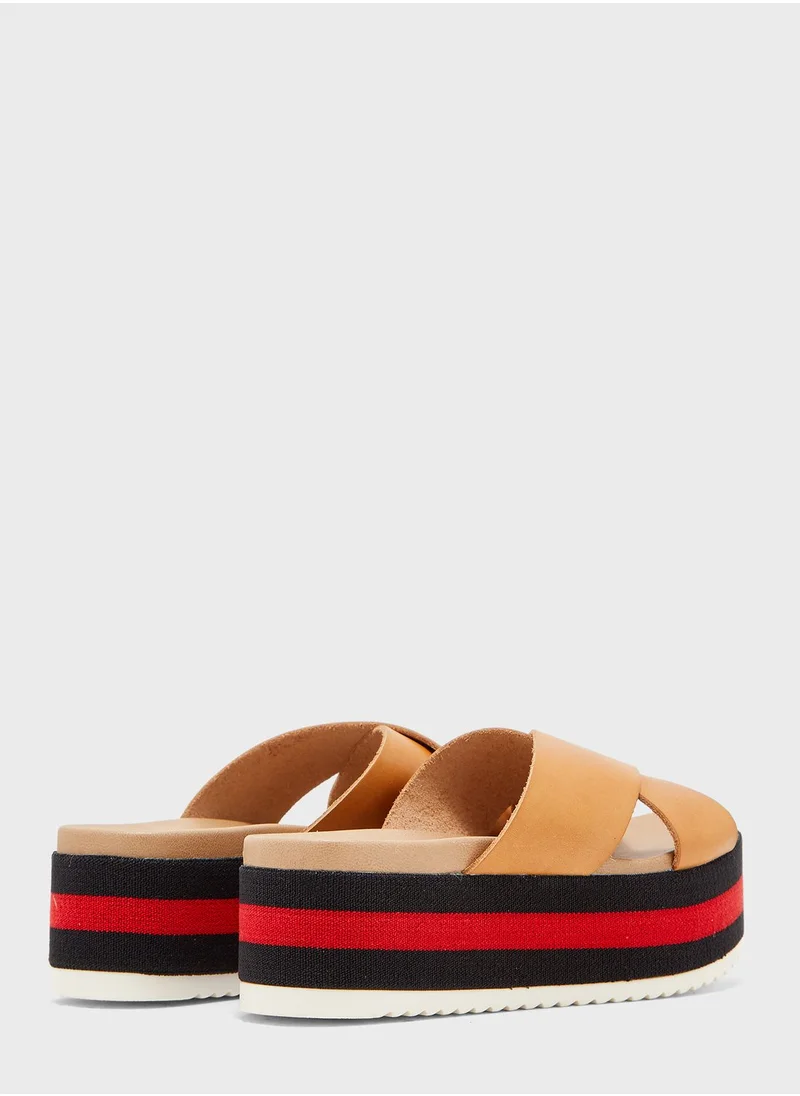 STEVE MADDEN Asher Cross Strap Flat Sandal