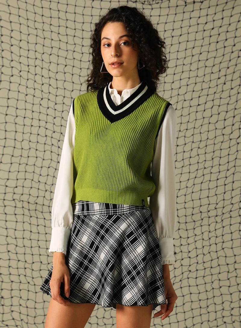 Hubberholme Women's Green 100% Acrylic Solid Regular Fit Sweater
