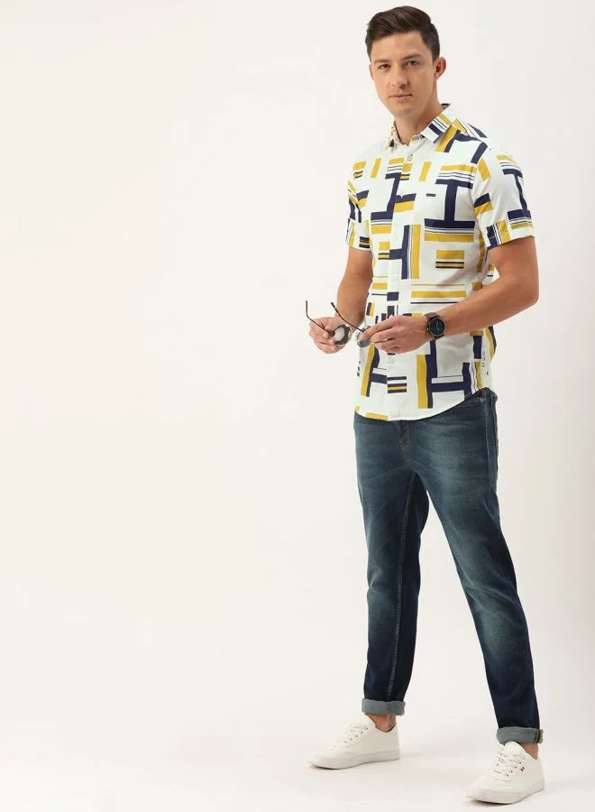 شركة المرآب الهندية Men Slim Fit Abstract Printed Half Sleeves Cutaway Collar Casual Shirt