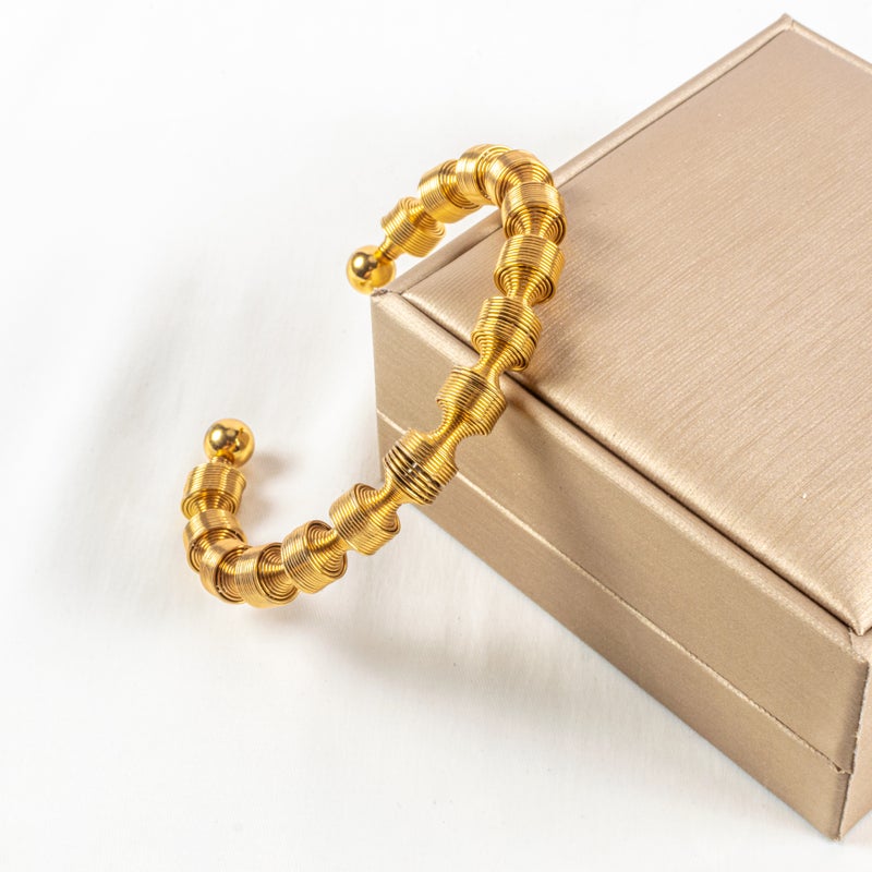 Free Size Golden Stainless Steel bangale Bracelet - Image 2